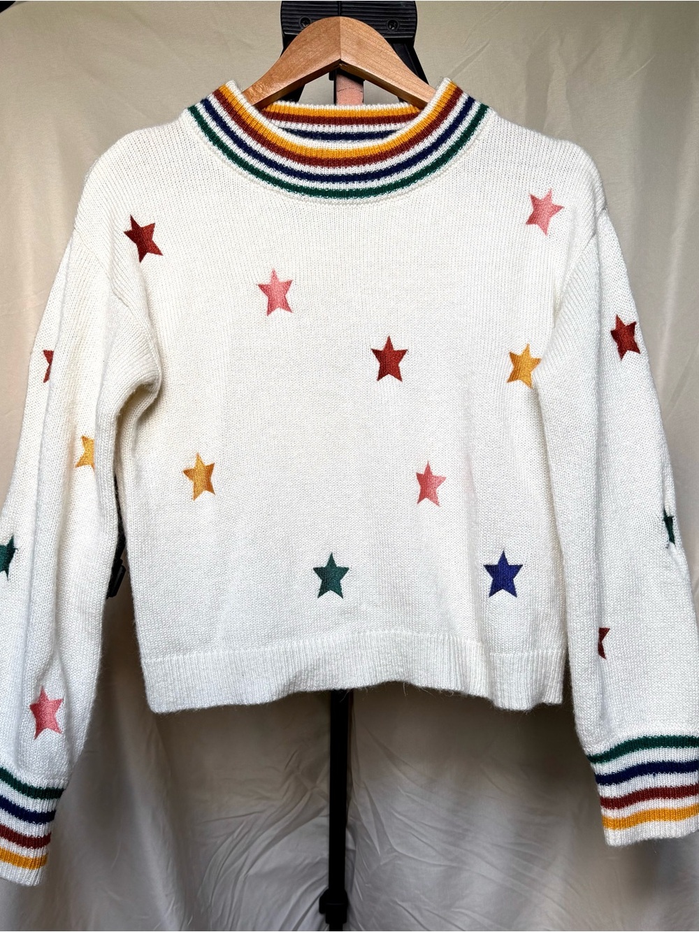 White Star-Embroidered Crewneck Sweater with Rainbow Trim